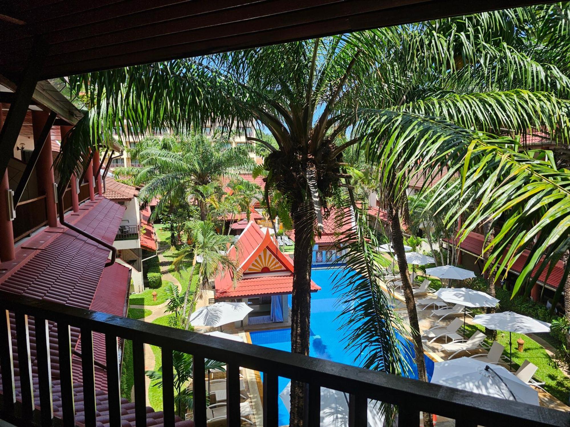 Sai Rougn Apartment Patong Eksteriør billede
