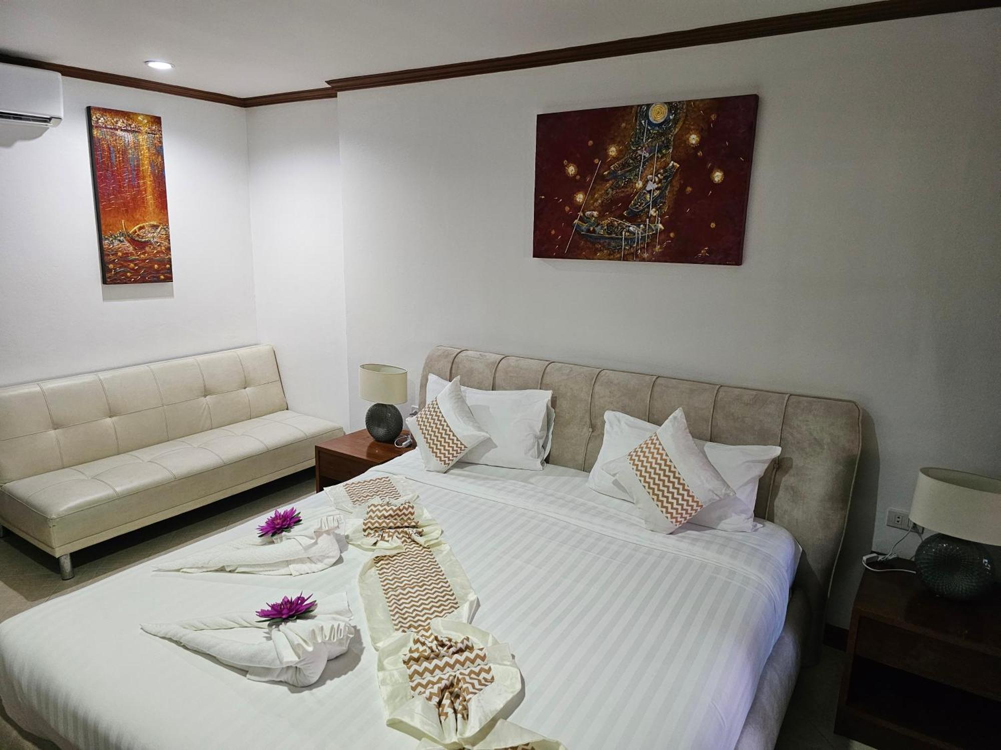Sai Rougn Apartment Patong Eksteriør billede